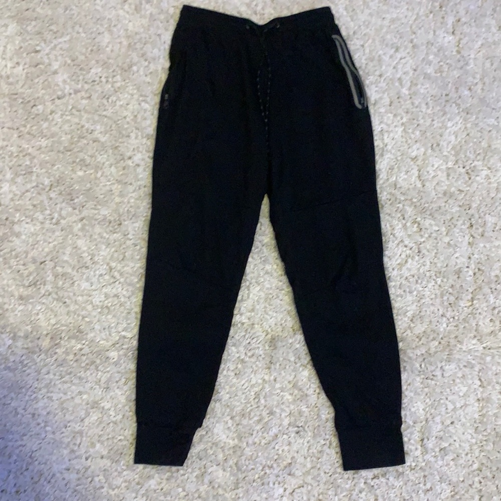 American eagle joggers